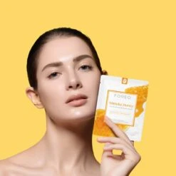 FOREO Manuka Honey Revitalizing Sheet Face Mask -FOREO || Braun || Therabody Shop Copyof5