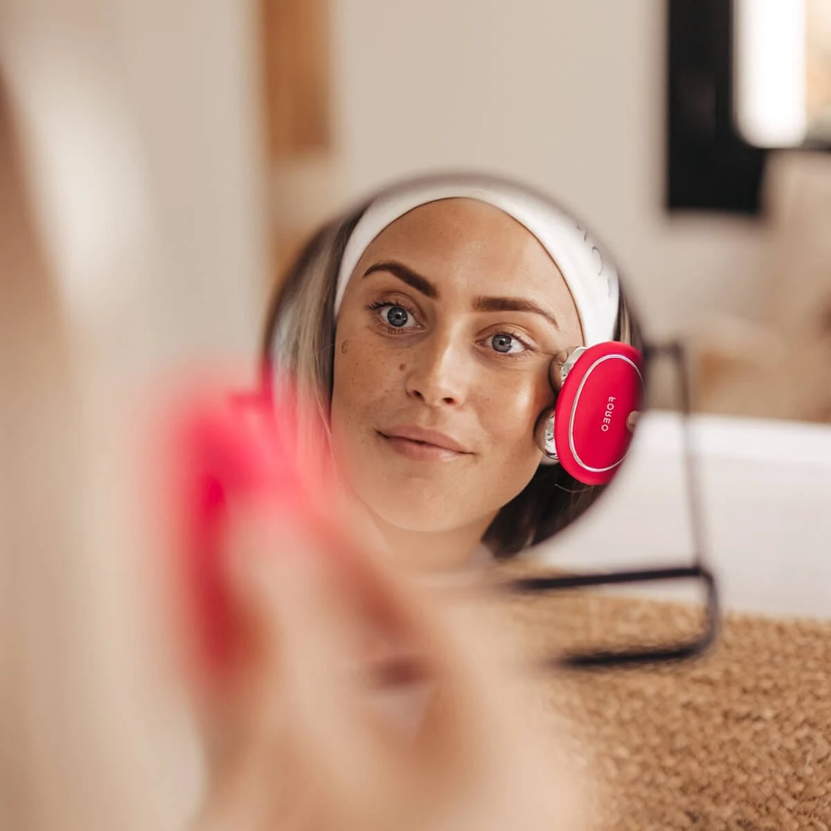 FOREO BEAR Facial Toning Device 3 FOREO BEAR Facial Toning Device - Image 2