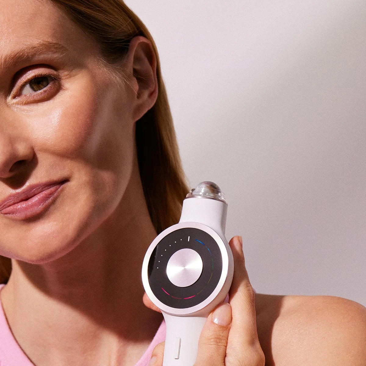 Lightinderm LED & Deep Tissue Massage Device 4 Lightinderm LED & Deep Tissue Massage Device - Image 2