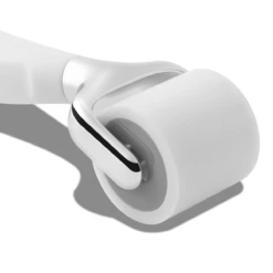 FACEGYM Brightening Active Roller -FOREO || Braun || Therabody Shop roller 1